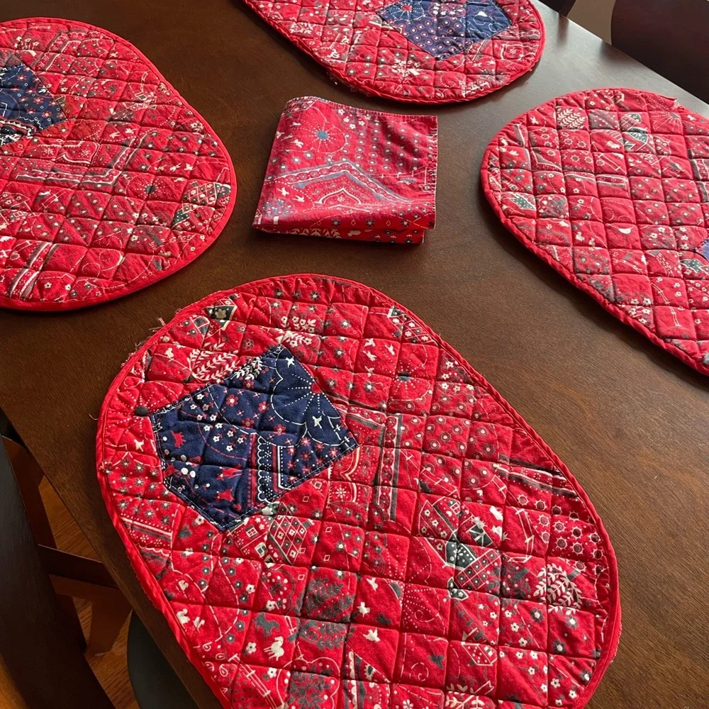 Vintage Quilted Red Bandana Placemats Set of 4 Western Themed with a Pocket
